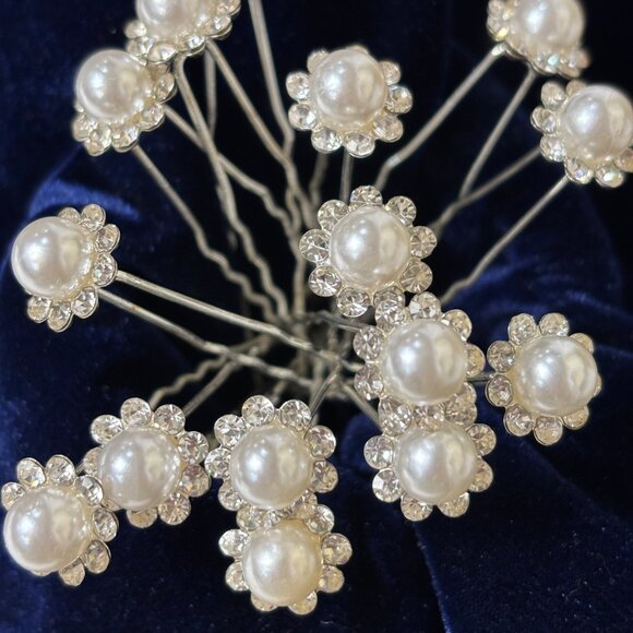 Pearl & Rhinestone Floret Silver Color Metal Hairpins set of 15 - Picture 4 of 11